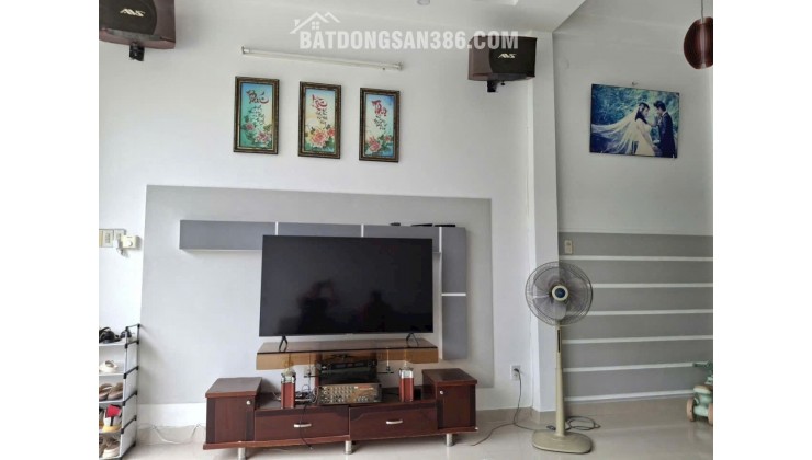 Nhà mặt tiền đường Triệu Quang Phục (Vĩnh Hoà cũ) - phường Bắc Nha Trang